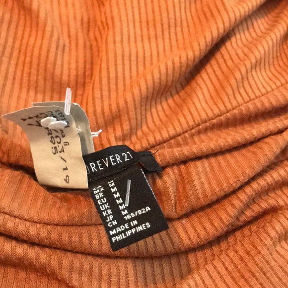 Off the Shoulder Top - Picture 6 of 6